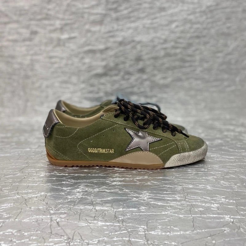 Unbranded Sneakers Low-top star-appliqué — 10 [Custom color scheme!] No returns or exchanges for non-quality issues!