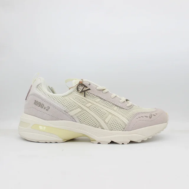 ASICS Multiple sneaker models shown product detail image 10