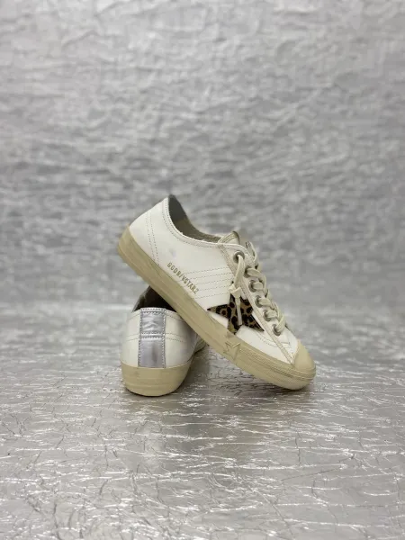 Golden Goose V-Star 2 White Distressed Sneakers - 15