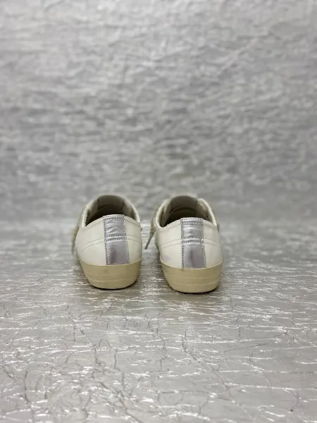 Golden Goose V-Star 2 White Distressed Sneakers - 19