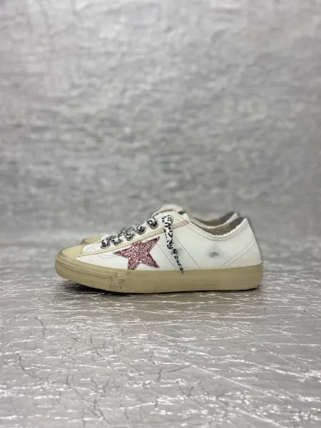 Golden Goose V-Star 2 White Distressed Sneakers - 52