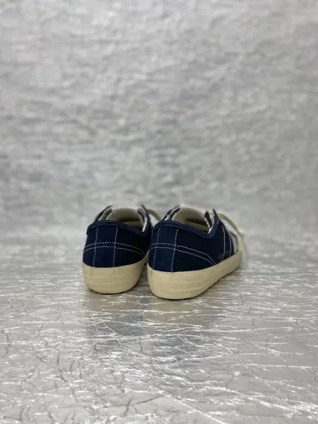 Golden Goose V-Star 2 White Distressed Sneakers - 37