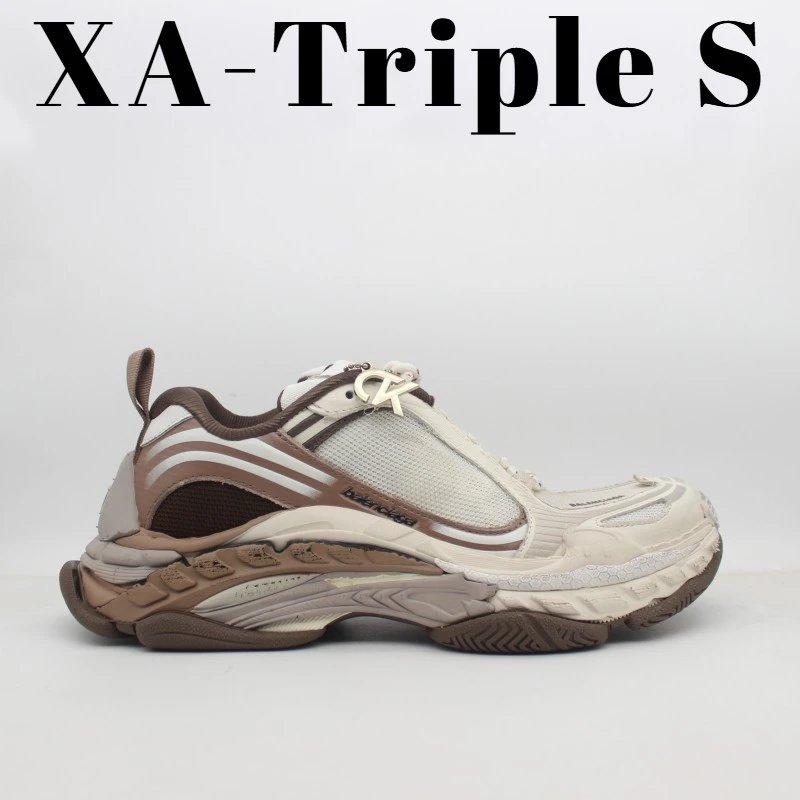 Balenciaga Sneakers Triple S — Brown