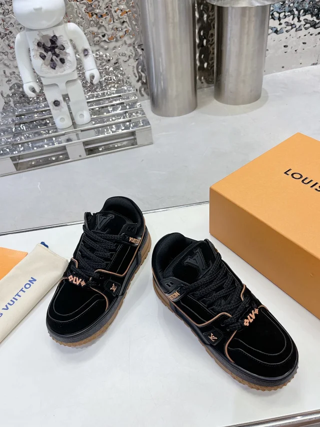 Louis Vuitton Sneakers LV Trainer product detail image 40