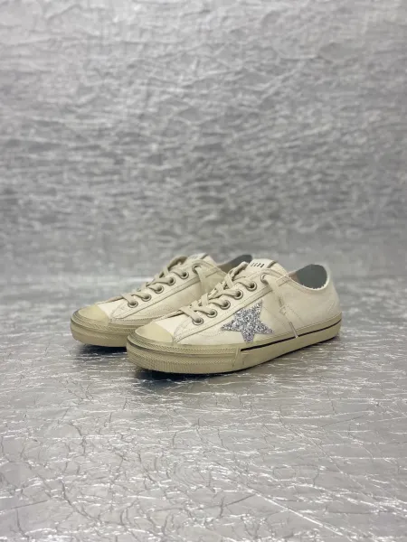 Golden Goose V-Star 2 White Distressed Sneakers - 40