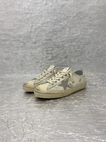 Golden Goose V-Star 2 White Distressed Sneakers - 22