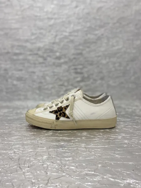 Golden Goose V-Star 2 White Distressed Sneakers - 16