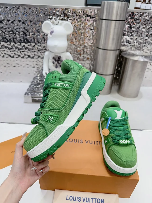 Louis Vuitton Sneakers LV Trainer product detail image 30