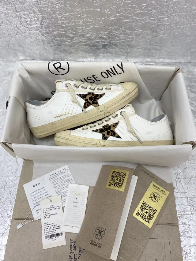 Unbranded Sneakers Low-top lace-up with star side patch product detail image 16