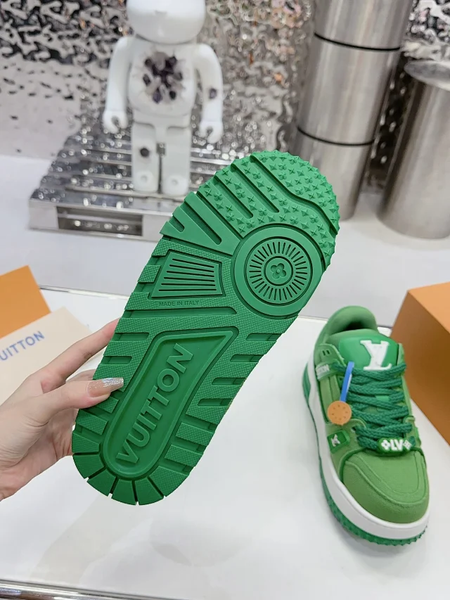 Louis Vuitton Sneakers LV Trainer product detail image 36