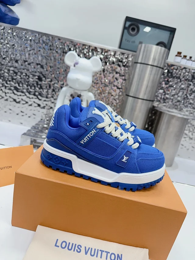 Louis Vuitton Sneakers LV Trainer product detail image 19
