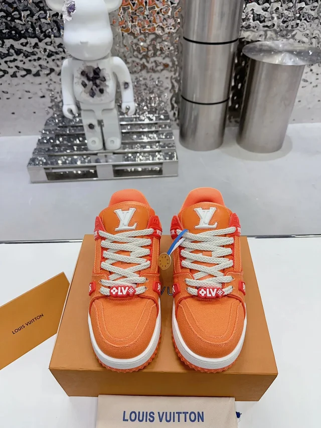Louis Vuitton Sneakers LV Trainer product detail image 11