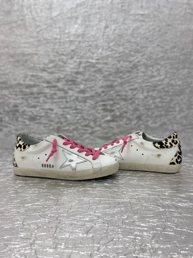 Golden Goose Sneakers Super-Star distressed low-top with star appliqué product detail image 38