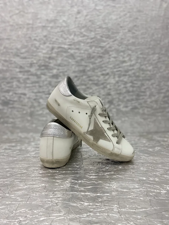 Golden Goose Sneakers Super-Star low-top with glitter star appliqué product detail image 5