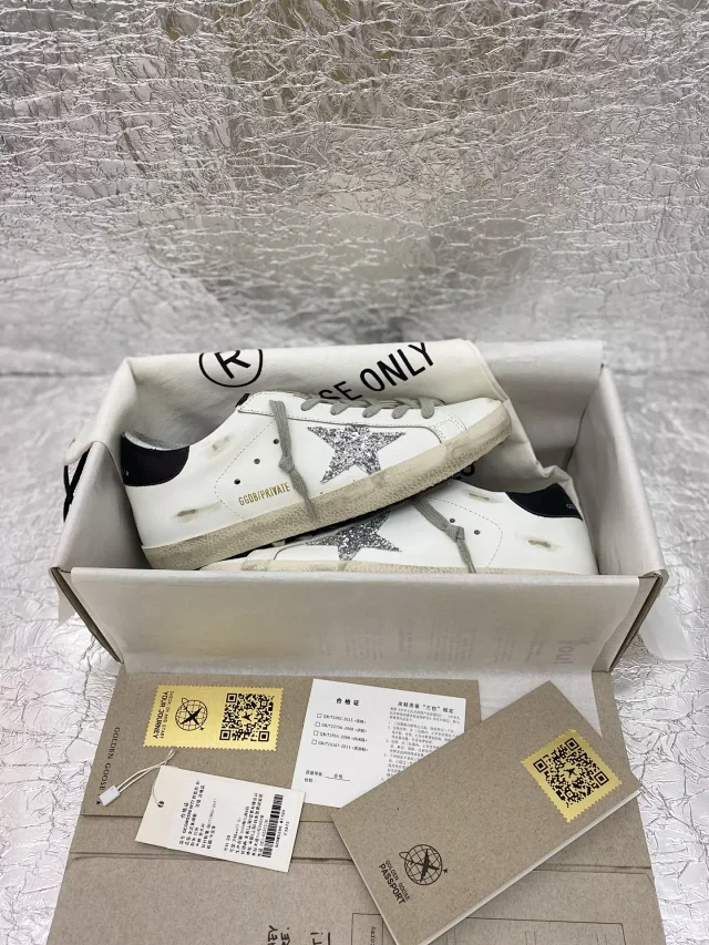 Golden Goose Sneakers Super-Star low-top star product detail image 8