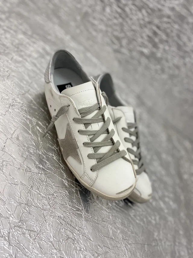 Golden Goose Sneakers Super-Star low-top with glitter star appliqué product detail image 8