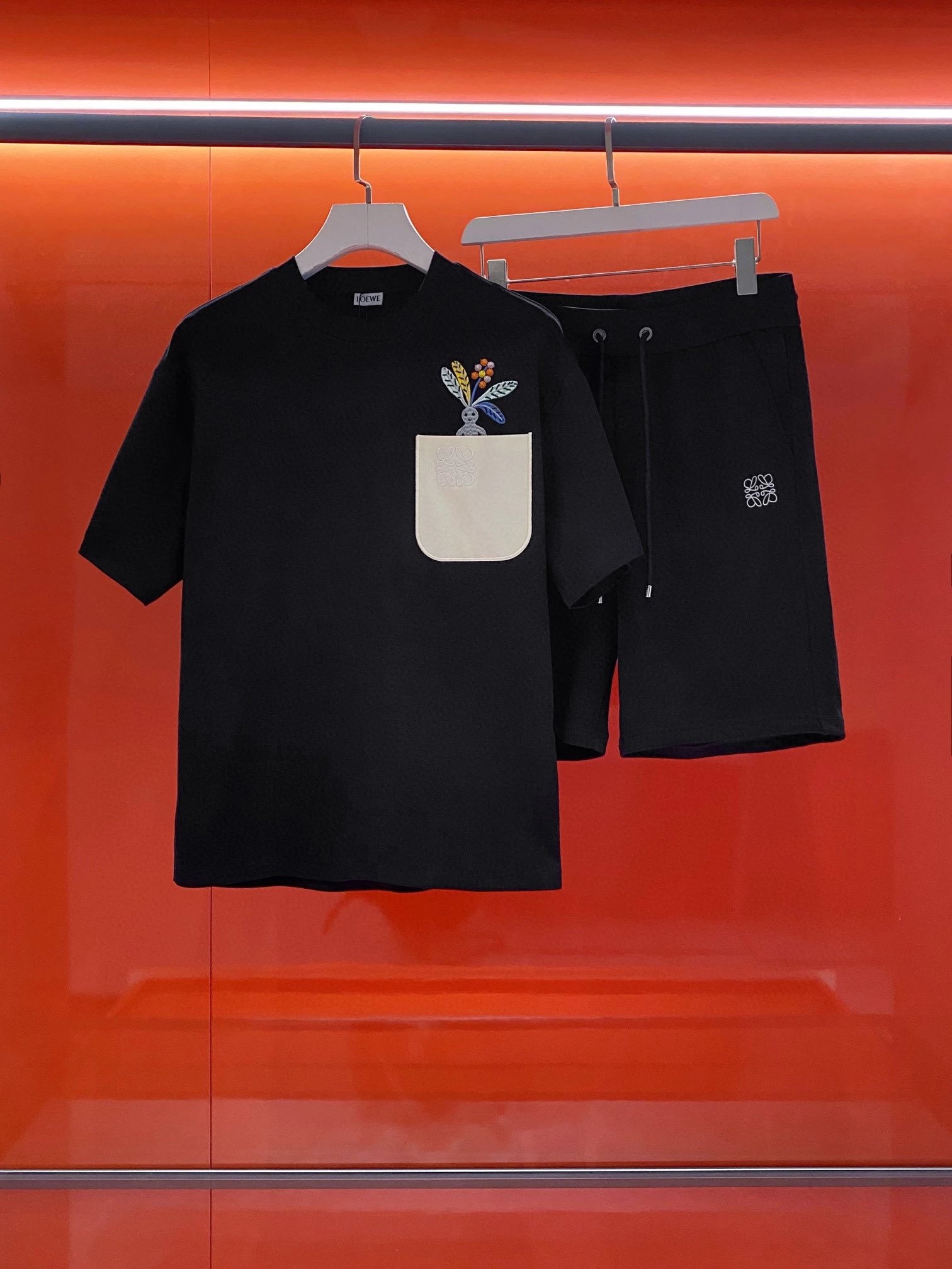 Nike Sportswear Logo T-Shirt