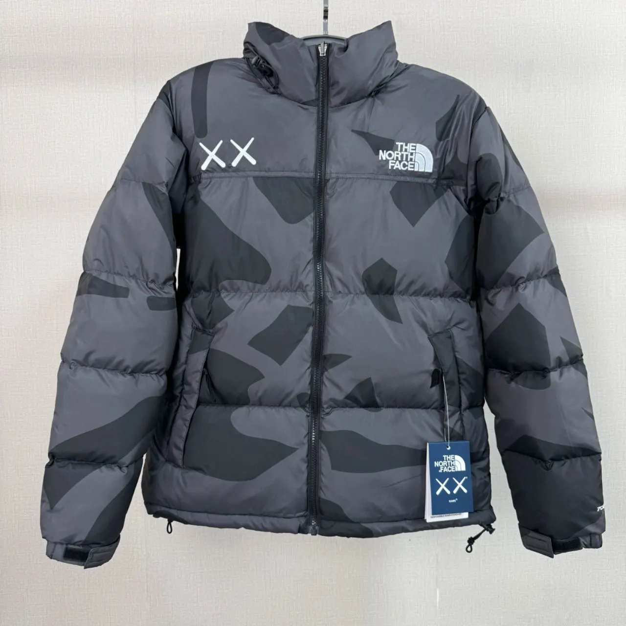 96 Feathers XX Co branded Black