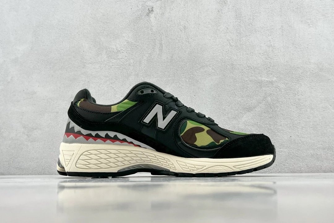 M2002RBF Collab Black