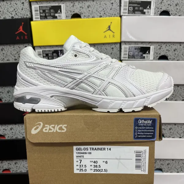 Asics Gel-DS Trainer 14 White Running Shoes - 1