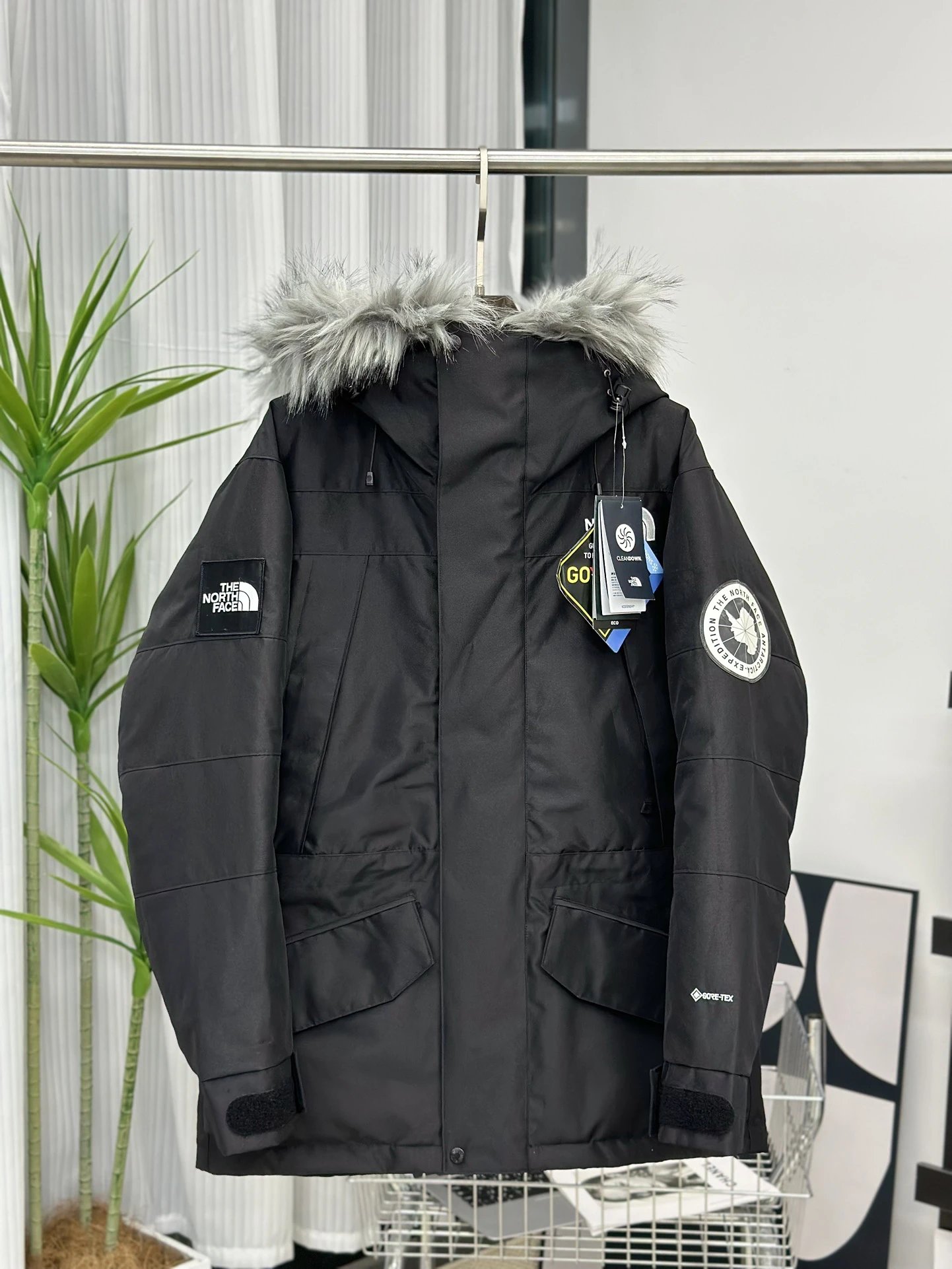 The North Face - rep The North Face