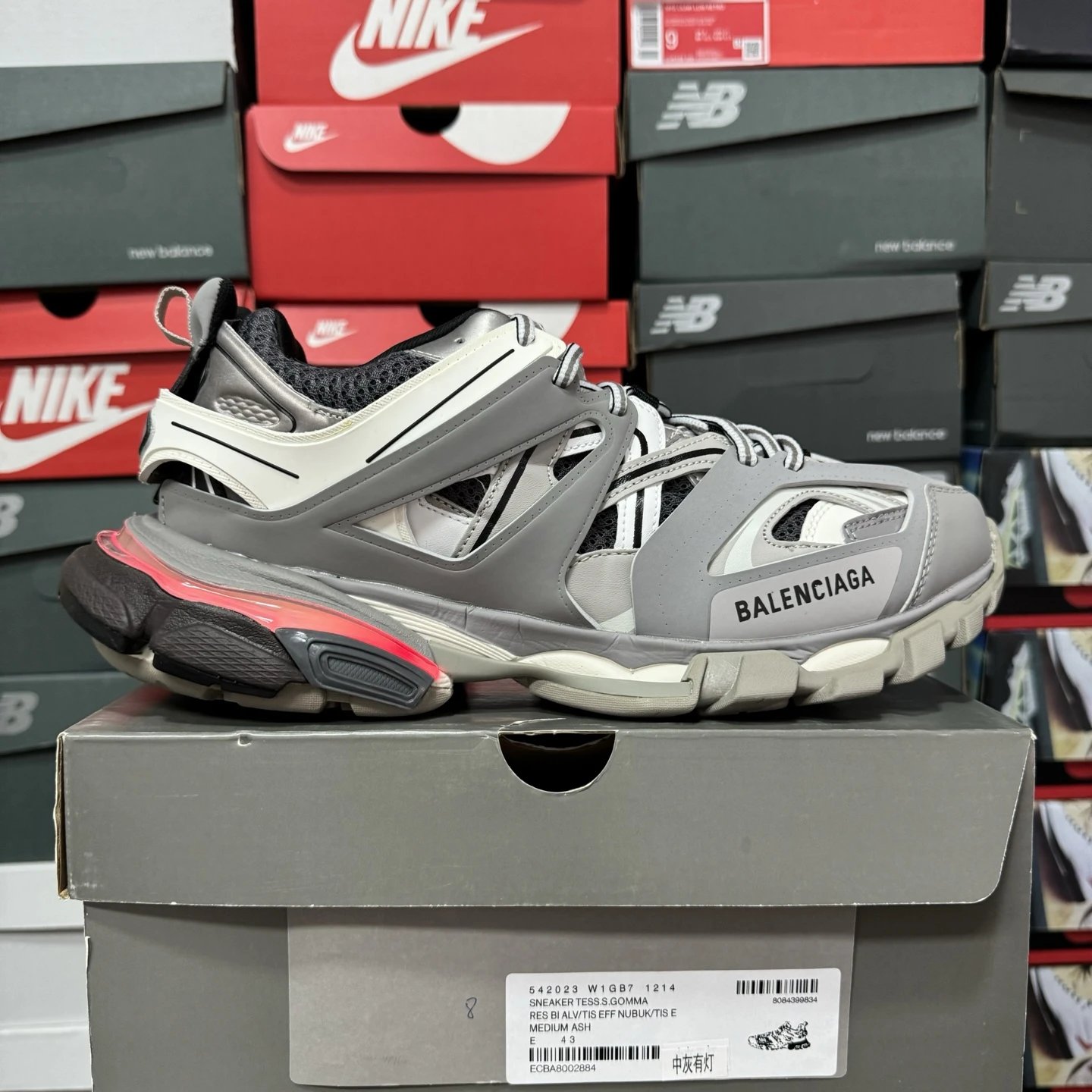 Balenciaga Track LED Medium Ash 542023 W1GB7 1214