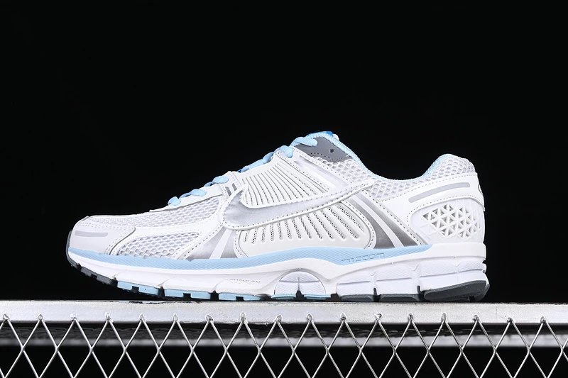 Nike Zoom Vomero 5 White Ice Blue Running Shoes - 16