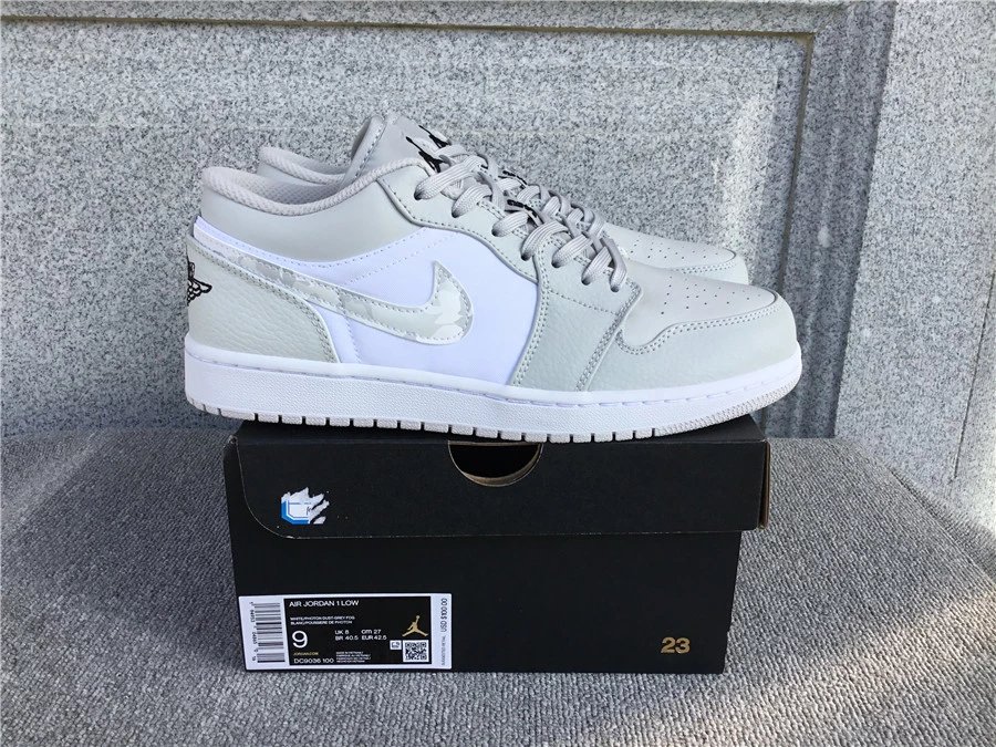 Air Jordan 1 Low University Blue White Sneakers - 14