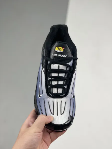 Nike Air Max Plus White / Black / Gold Sneakers Running Shoes - 4