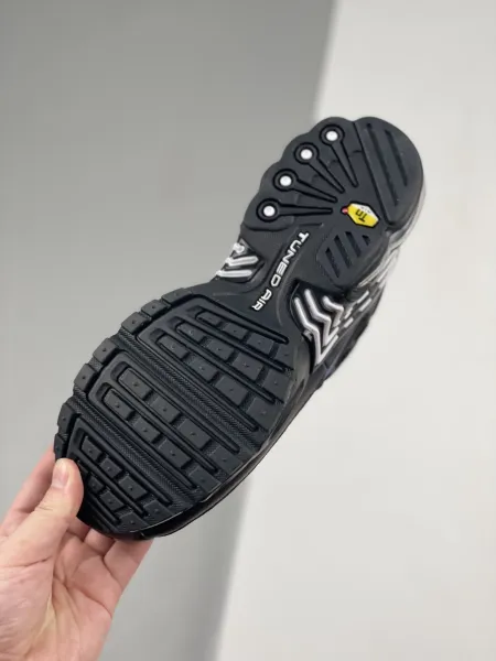 Nike Air Max Plus White / Black / Gold Sneakers Running Shoes - 2