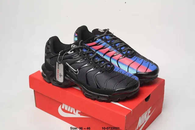 Nike Sneakers Air Max Plus TN product detail image 1