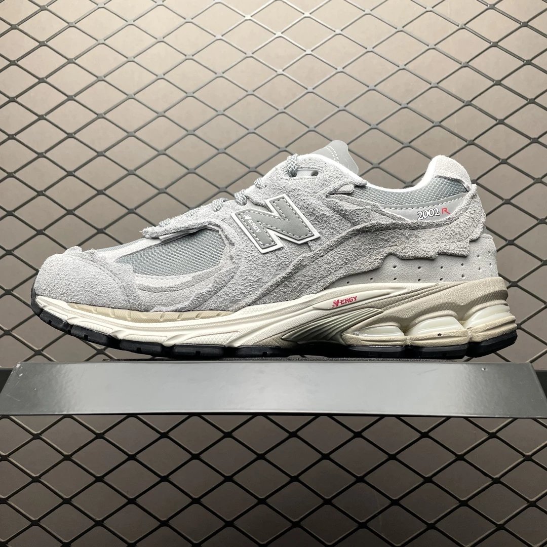 New Balance M2002RDM Gray