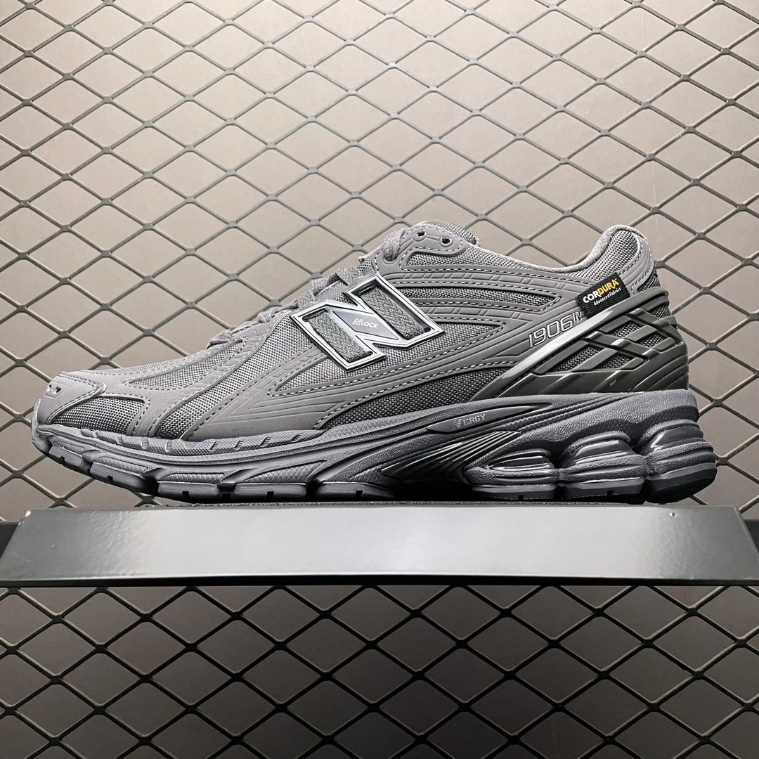 New Balance M1906RU Deep Grey