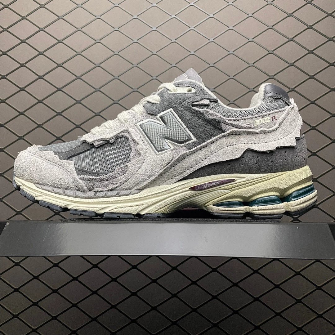 New Balance M2002RDA Cloud and Rain Gray