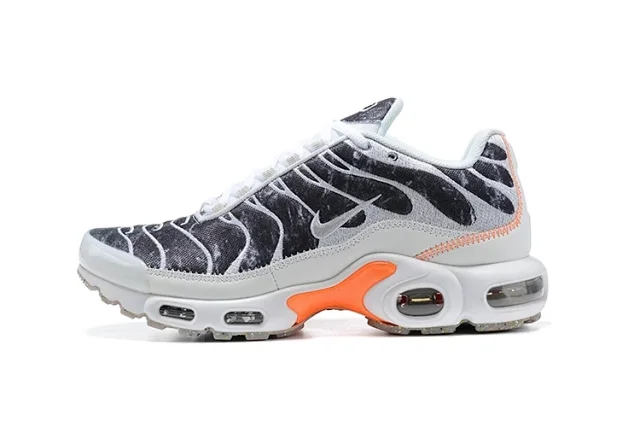 Nike Sneakers Air Max Plus product detail image 16