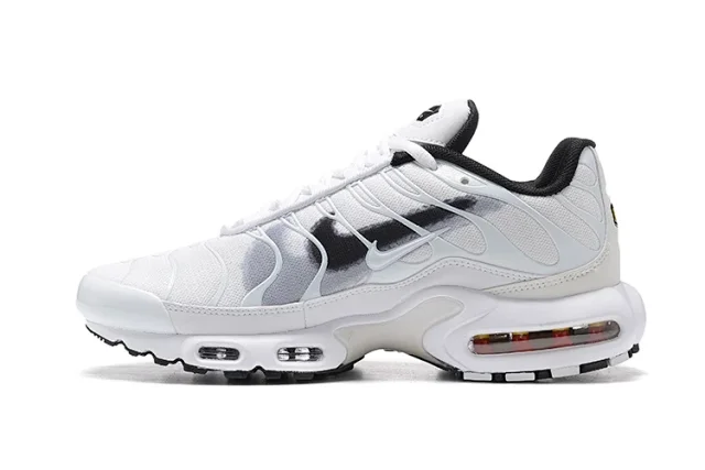 Nike Sneakers Air Max Plus product detail image 35