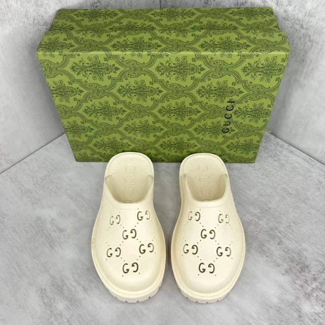 GUCCI Slides: seller detail photo 3