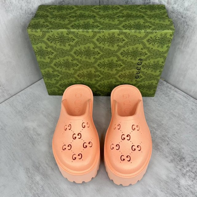 GUCCI Slides: seller detail photo 1