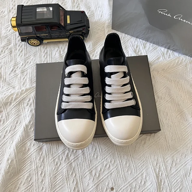 Rick Owens Sneakers Low-Top Lace-Up with Contrast Toe Caps product detail image 8