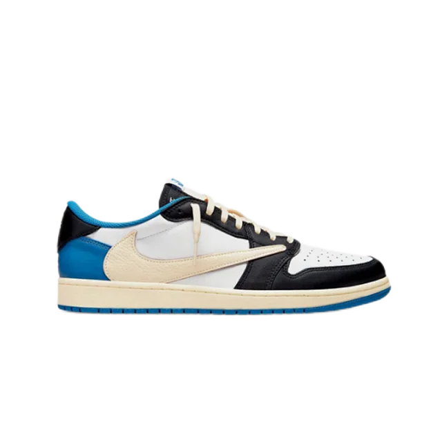 Nike Sneakers Low-top with reverse Swoosh product detail image 17