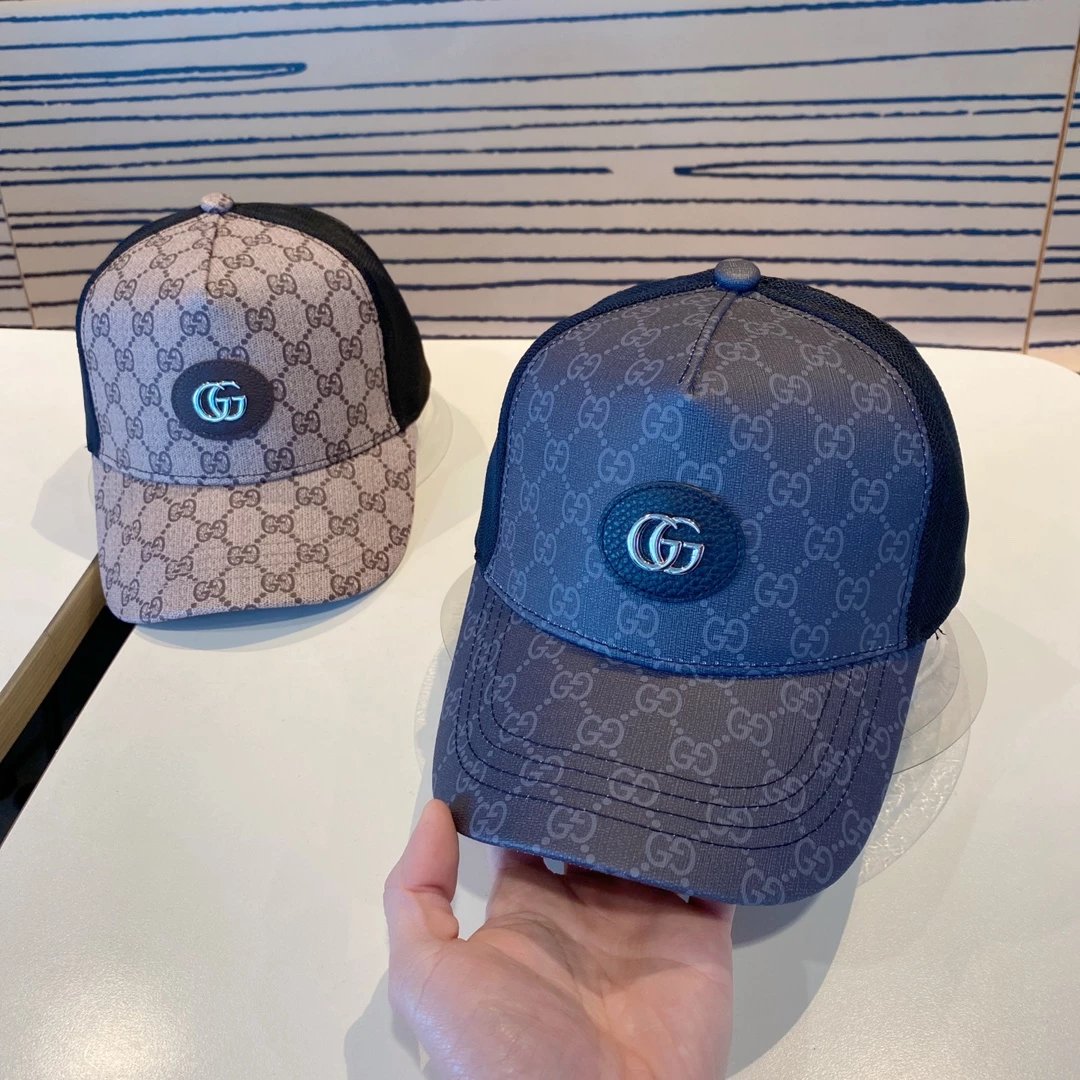Dior Hats Monogram Bucket Hat — 36 black
