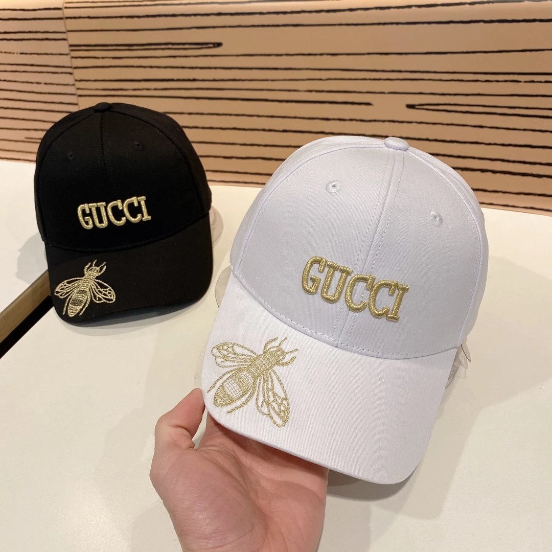 Dior Hats Monogram Bucket Hat — 26 white