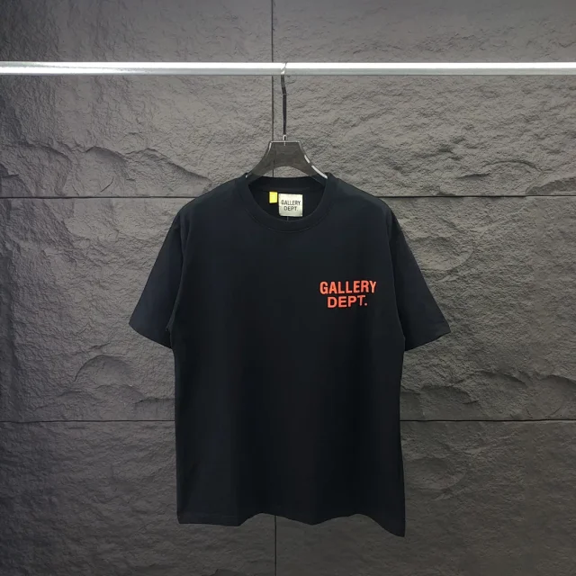 Gallery Dept. T-Shirts Logo Print Short-Sleeve T-Shirt product detail image 15
