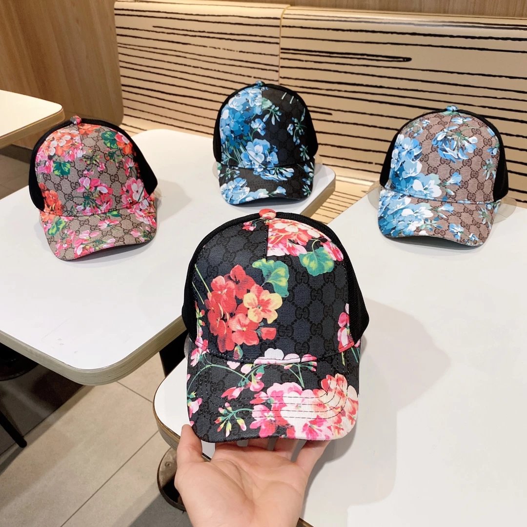 Gucci Bee Embroidered Baseball Cap Black and White - 4