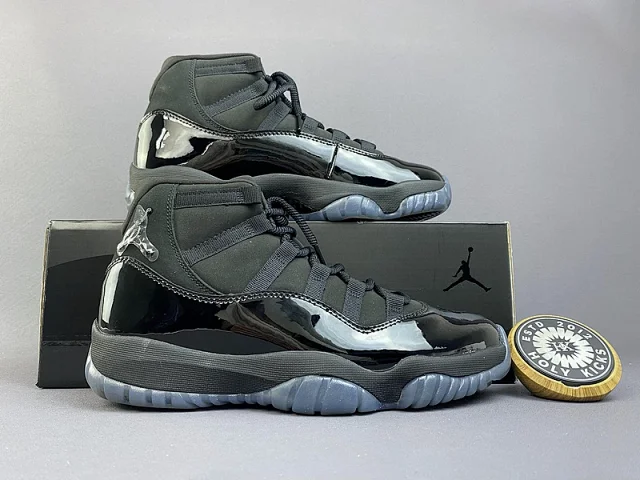 Jordan Sneakers Air 11 High-Top Patent Leather product detail image 9