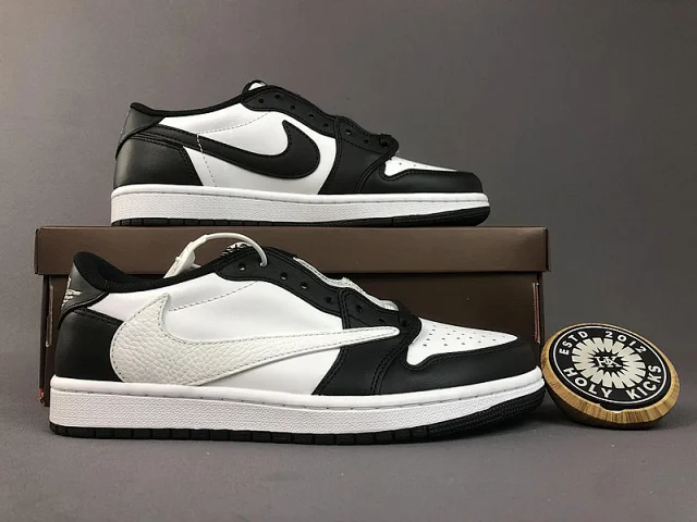Nike Sneakers Air Jordan 1 Low x Travis Scott with reverse Swoosh product detail image 9