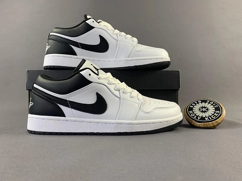 Nike Court Borough Low 2 Black / University Red Sneakers - 9