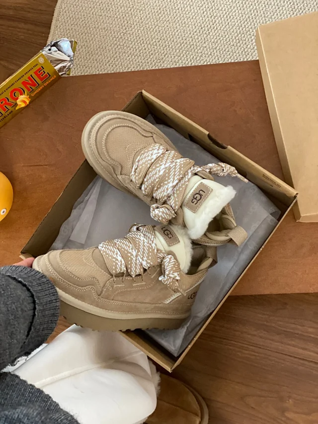 UGG Casual Shoes Fur-Lined Lace-Up Platform Sneakers product detail image 33
