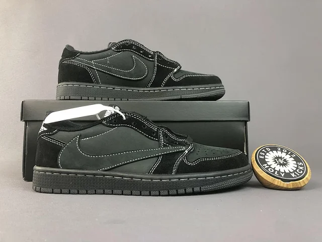 Nike Sneakers Air Jordan 1 Low x Travis Scott with reverse Swoosh product detail image 4