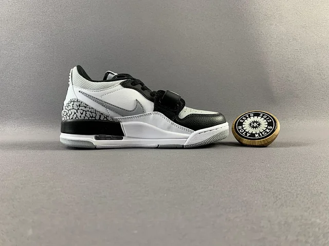 Nike Sneakers Jordan Legacy 312 Low product detail image 3